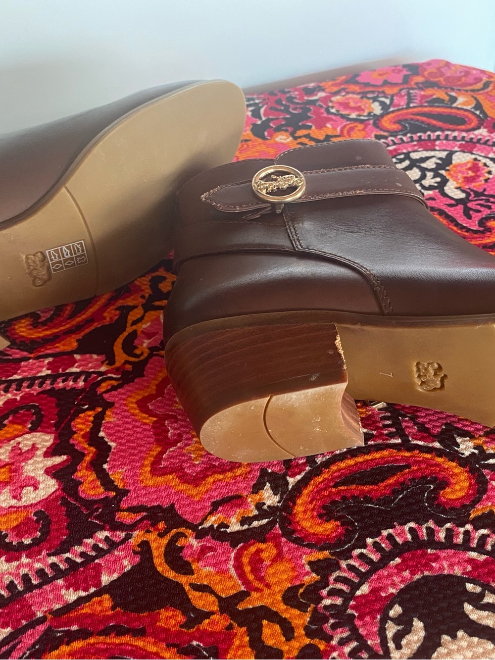 COACH brand Brown Leather Ankle Boots with Side Zip 7 - Picture 2 of 5
